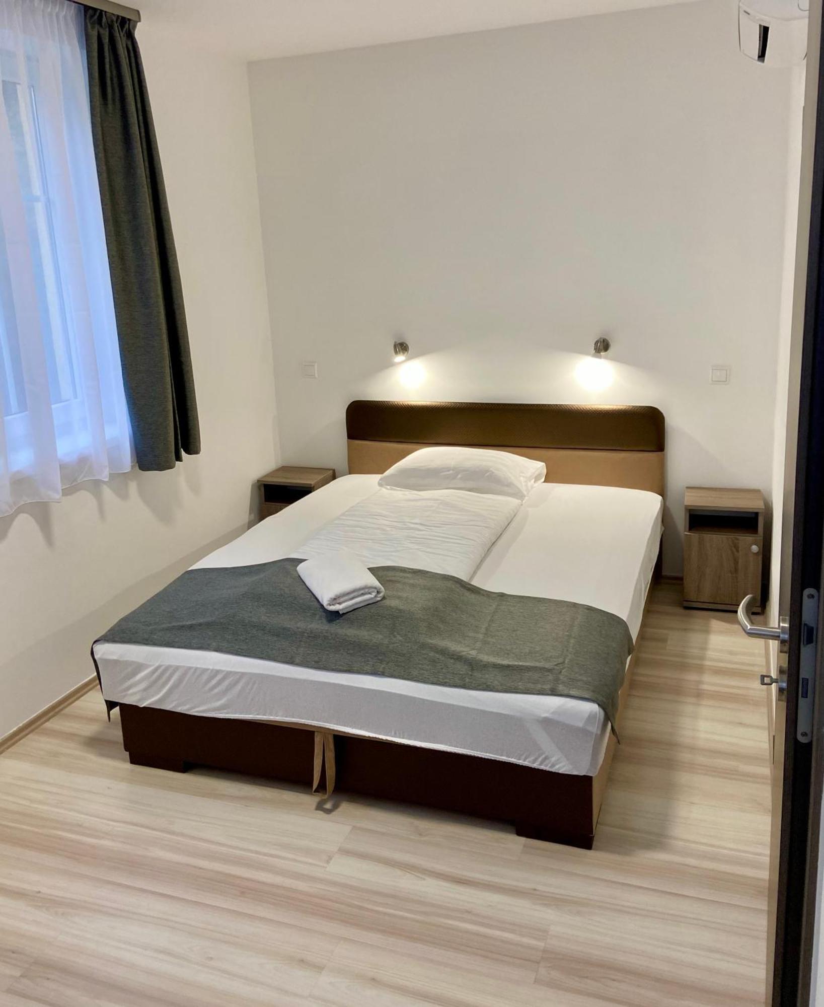M&F Apartman Egerszalok Exterior photo